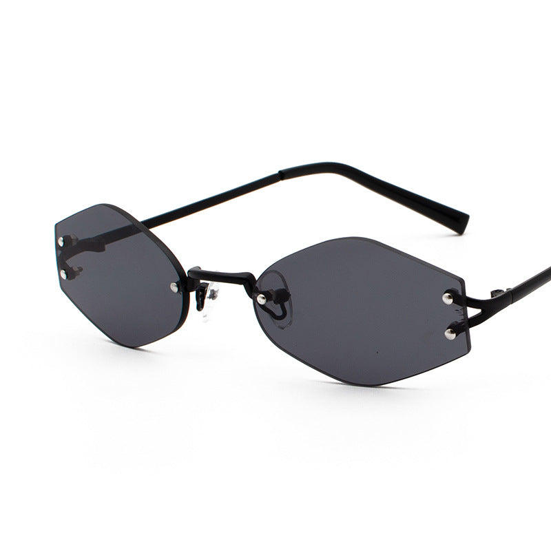 Fashion Diamond-Shaped Sunglasses