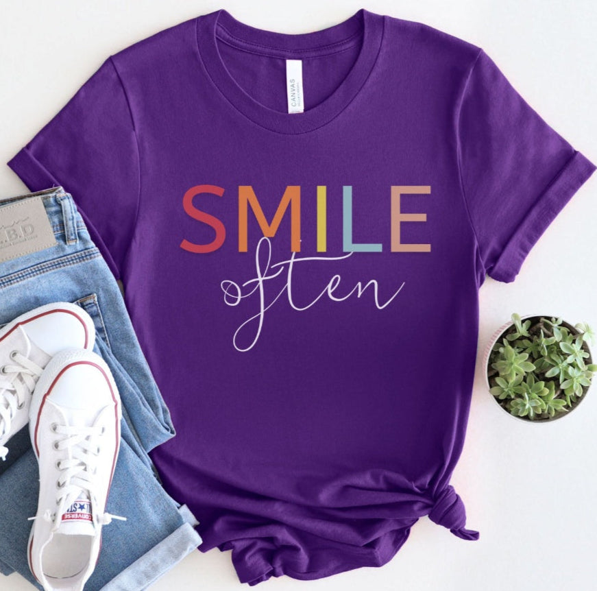 Fashion Often Smile Short Sleeves T-Shirt