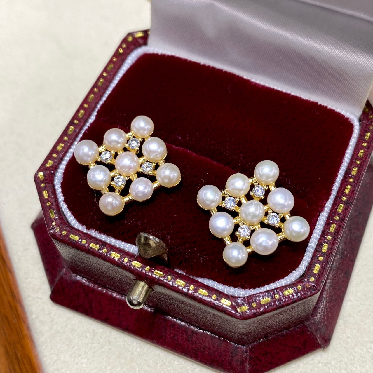 Fashion Light Luxury Multiple Beads Natural Freshwater Small Pearl Ear Studs