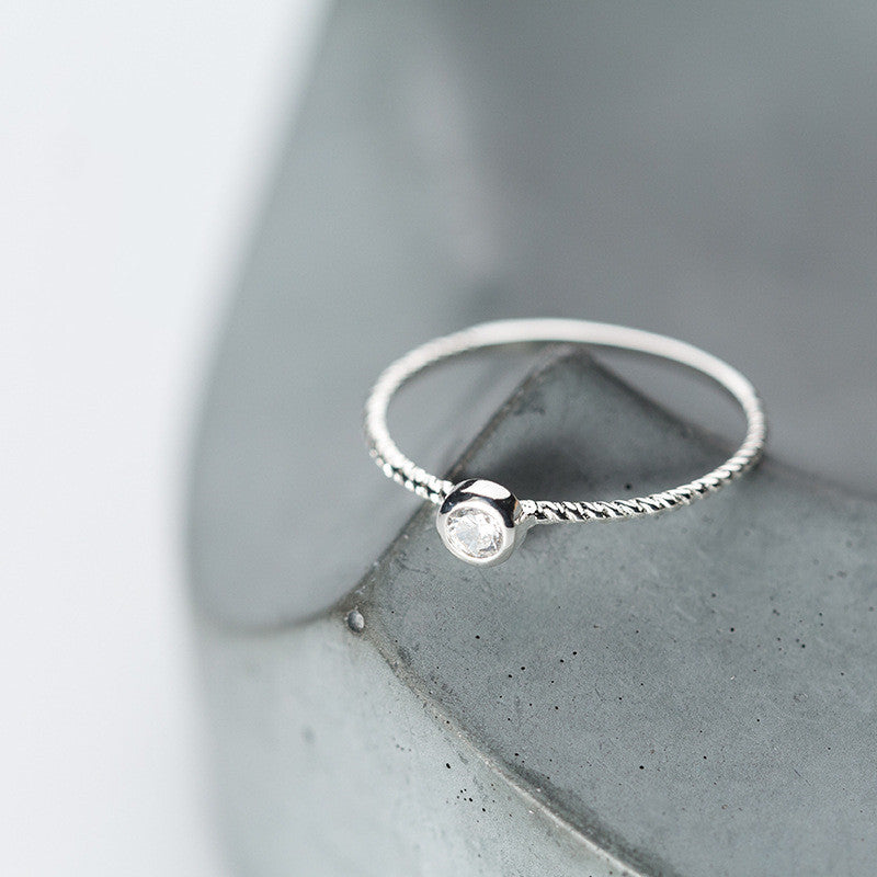 Fashion Single Diamond Twist S925 Silver Ring