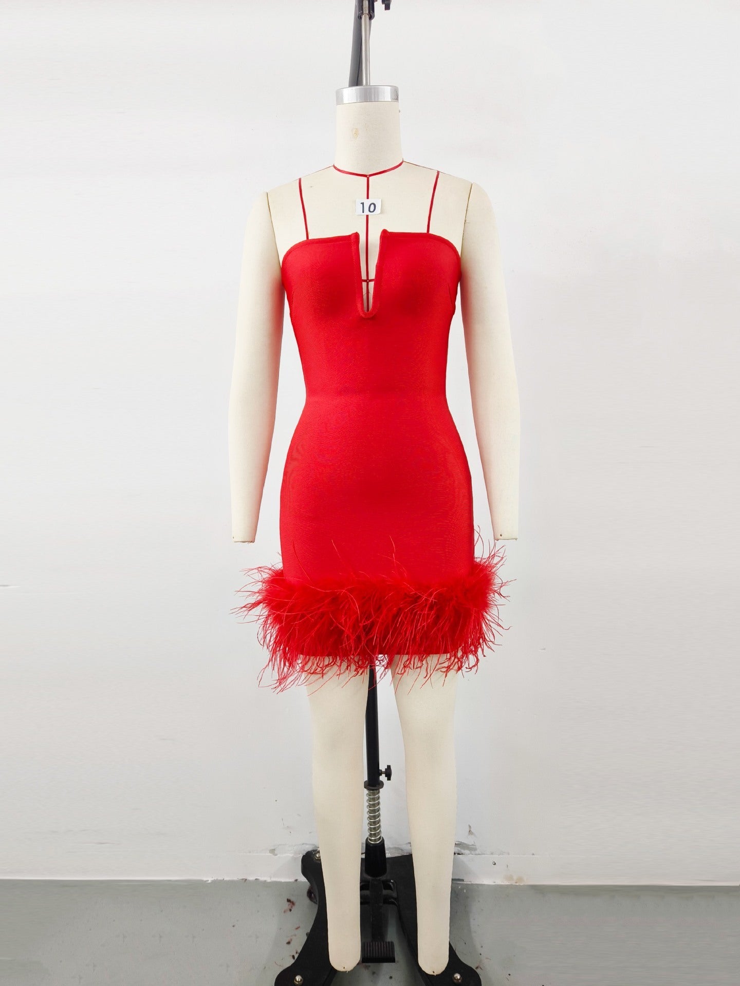 Fashion Deep V Strapless Ostrich Feather Hip-wrapped Mini Dress