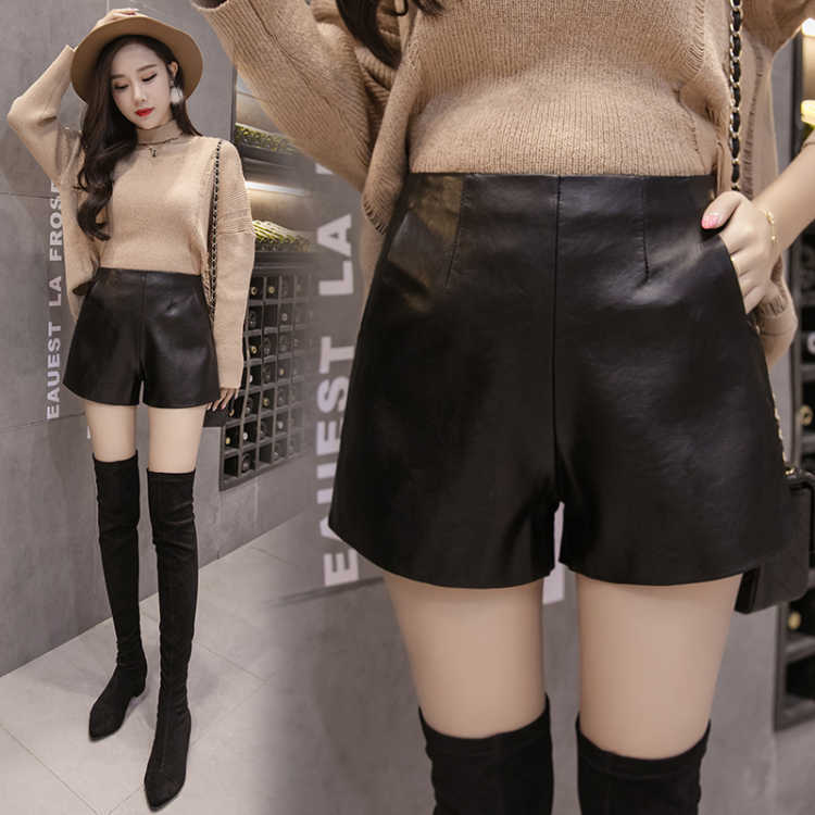 Fashion  leather shorts