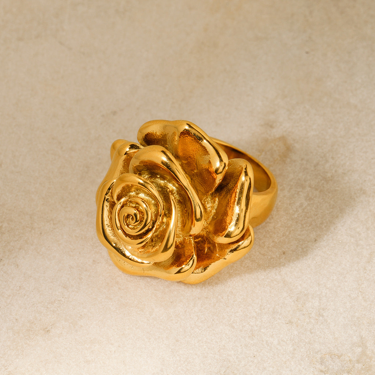 Fashion Three-Dimensional Sculpture Flowers Ring