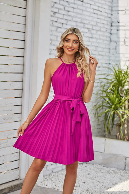 Fashion Halter Lace-up Pleated Dress