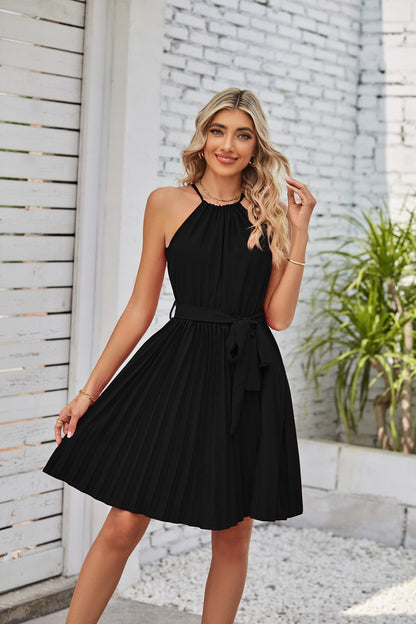 Fashion Halter Lace-up Pleated Dress