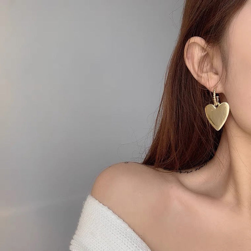 Fashion Metallic Love Heart Earrings