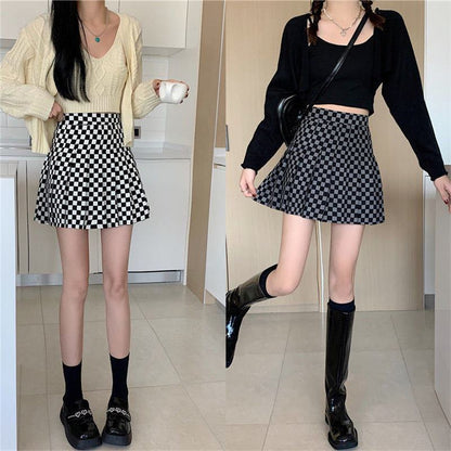 Fashion Black And White Plaid Pleated Skirt